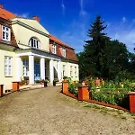 Gutshaus アパート Borkow